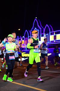 BIB: 88697, 201, 40025
                            <button type="button" onclick="openModal(22897067)" class="btn btn-primary btn-sm float-right btn-popup" data-toggle="modal" data-target=".modal-high-quality">
                        <i class="fas fa-shopping-cart"></i> Add to Cart
                    </button>
                                            <button type="button" onclick="isThisMe(22897067, true)" class="btn btn-success btn-sm float-right btn-popup btn-isme hidden" data-toggle="tooltip" data-placement="bottom" title="นี่คือรูปของคุณใช่ไหม คลิกที่นี่เพื่อเอาเข้าอัลบั้ม">
                        <i class="fas fa-plus"></i> Add to album
                    </button>
                    <button type="button" onclick="isThisMe(22897067, false)" class="btn btn-warning btn-sm float-right btn-popup btn-isnotme hidden">
                        <i class="fas fa-ban"></i> Remove from album
                    </button>